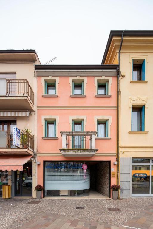 Venezia-Suite HemingwayA Pochi Passi Outlet โนเวนตา ดิ ปิอาเว ภายนอก รูปภาพ